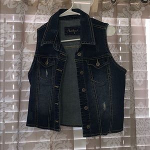 Jean Vest